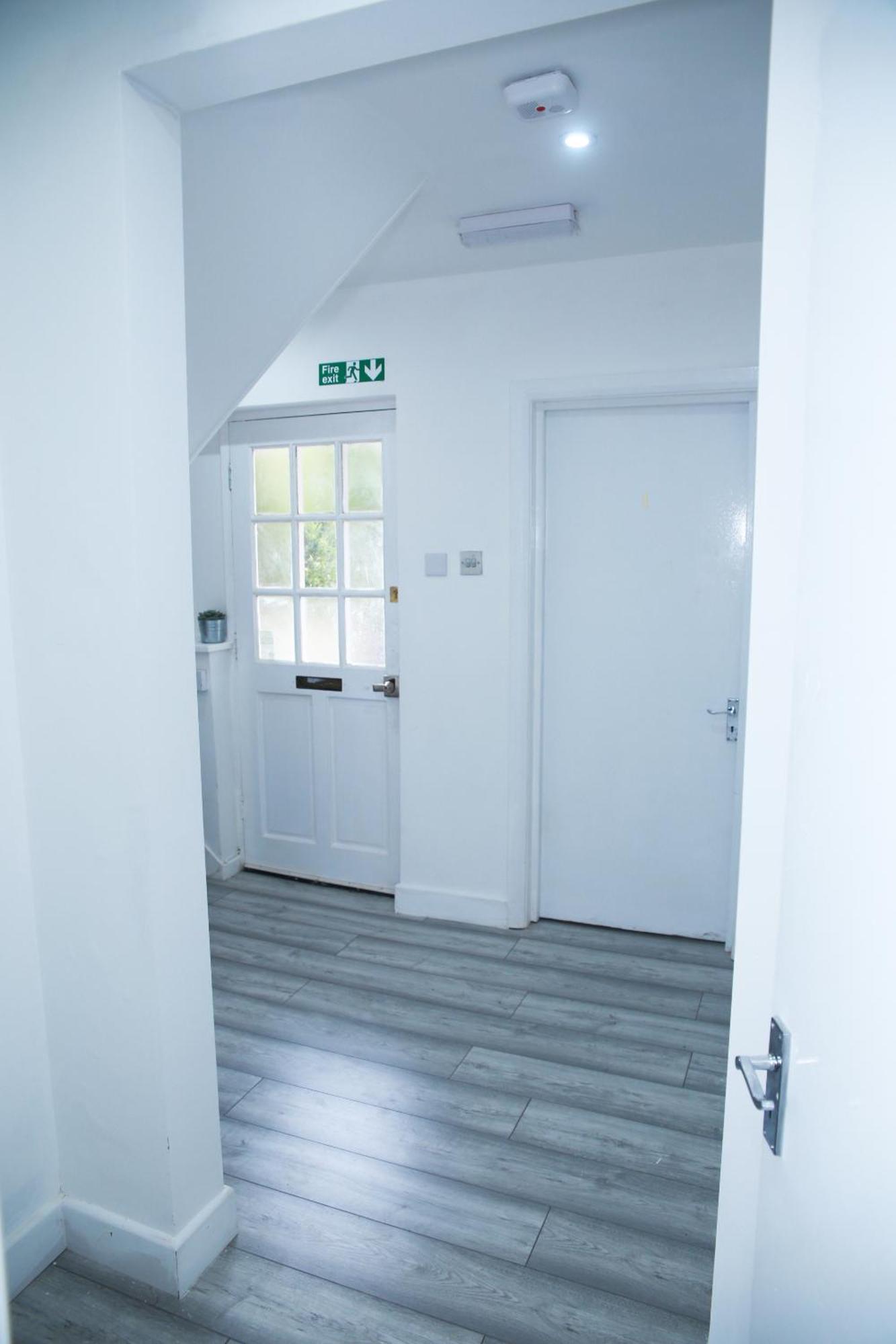 Ferienwohnung Harrow Luxury Flat With Free Parking. London Exterior foto